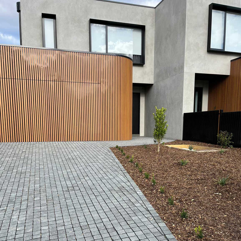 bluestone cobblestone driveway